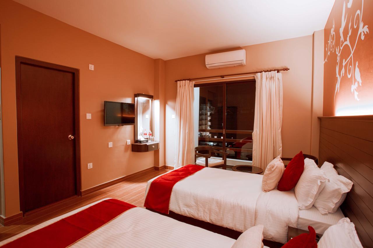Hotel City Park Pokhara Eksteriør bilde